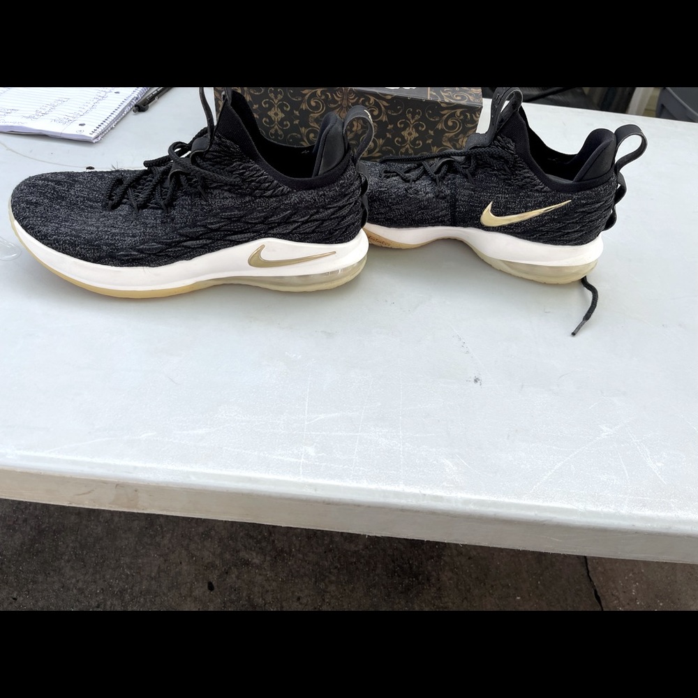 Lebron Men’s shoes Size 11.5